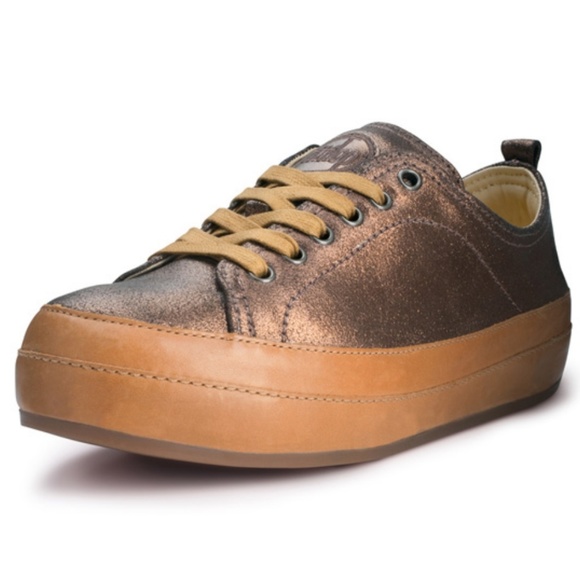 Fitflop Shoes - GUC Size 9 FitFlop FF Supertone Luxe sneakers